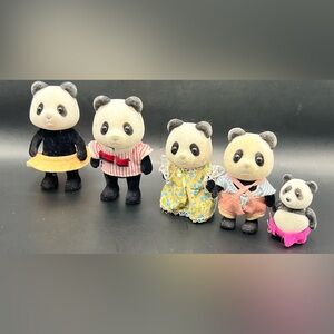 Calico Panda Family Figurines - Set of 5, Discoloration-figures, Missing clothes